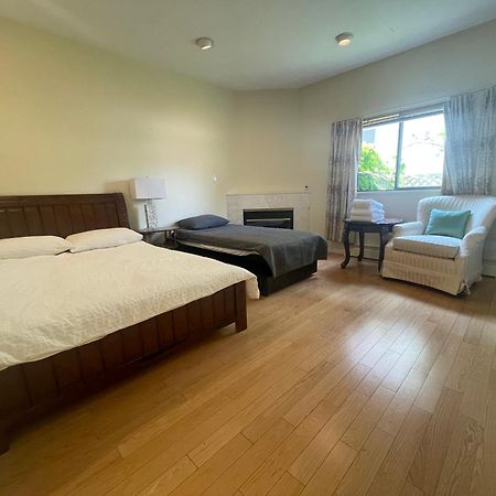 Stylish & Central Vancouver Retreat - Steps From Local Attractions! Lejlighed Eksteriør billede